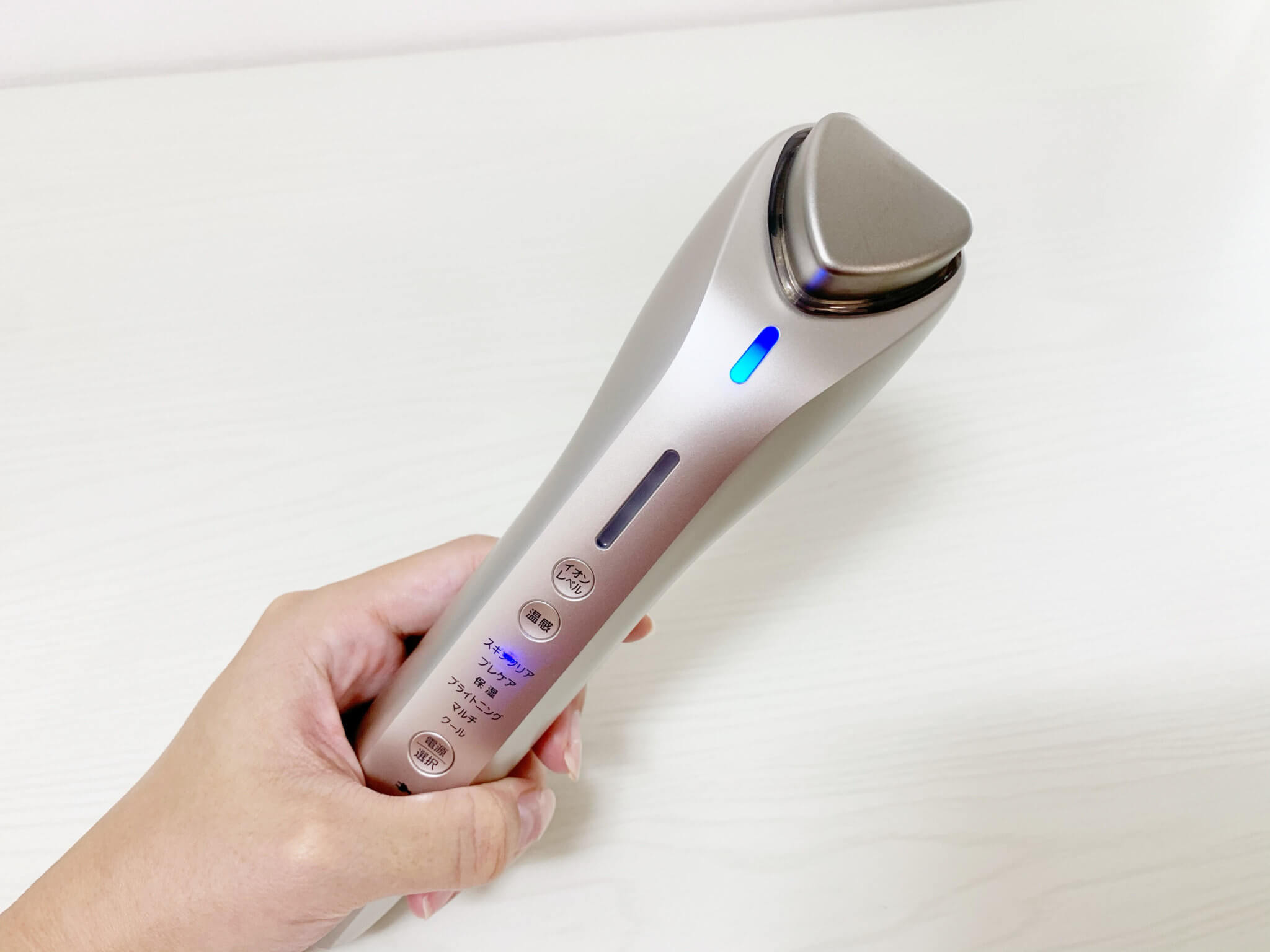 イオンエフェクター　イオン導入美顔器